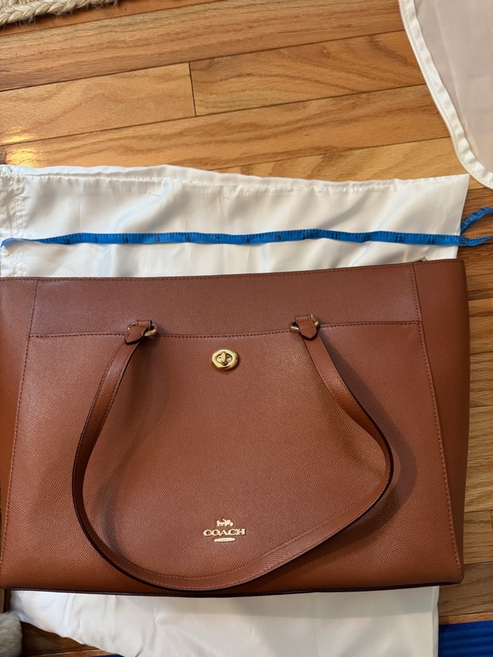 Coach Leather Tote in Chestnut Brown with Gold Hardware - Picture 13 of 15